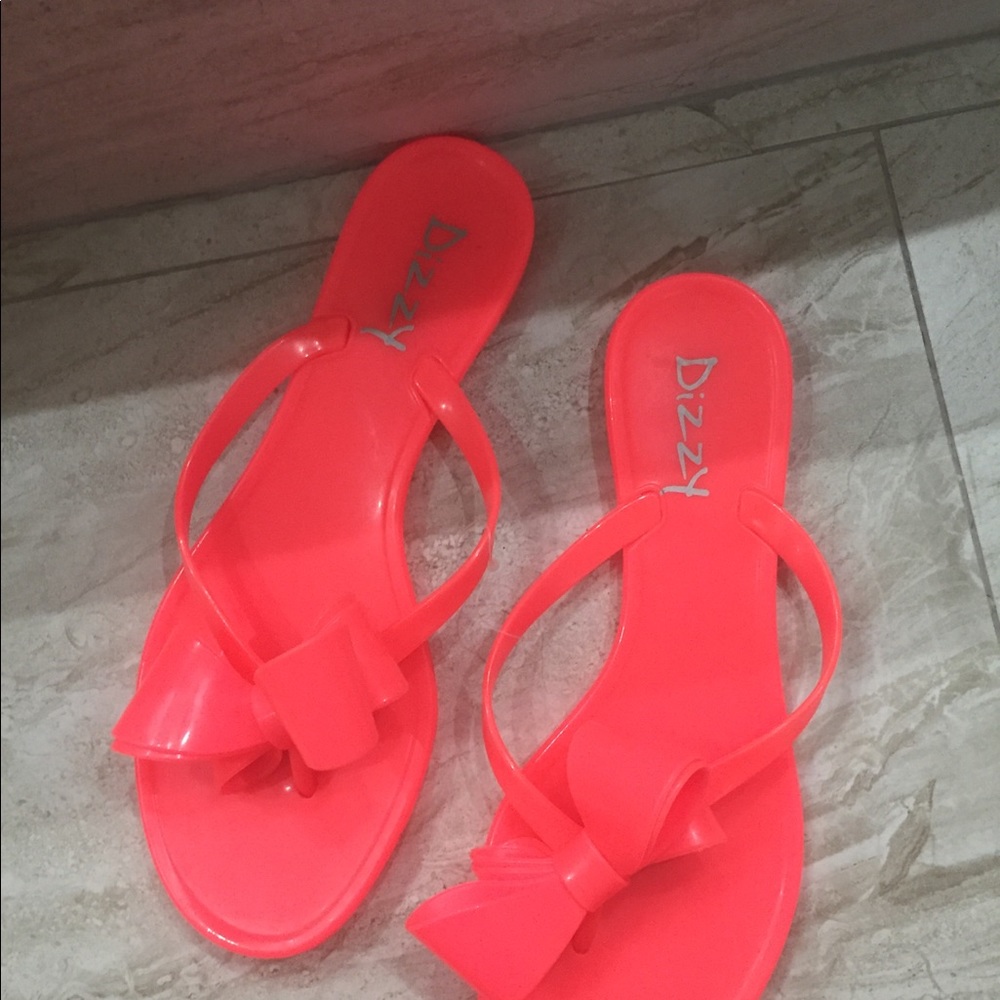 Dizzy flip flops - Picture 2 of 3